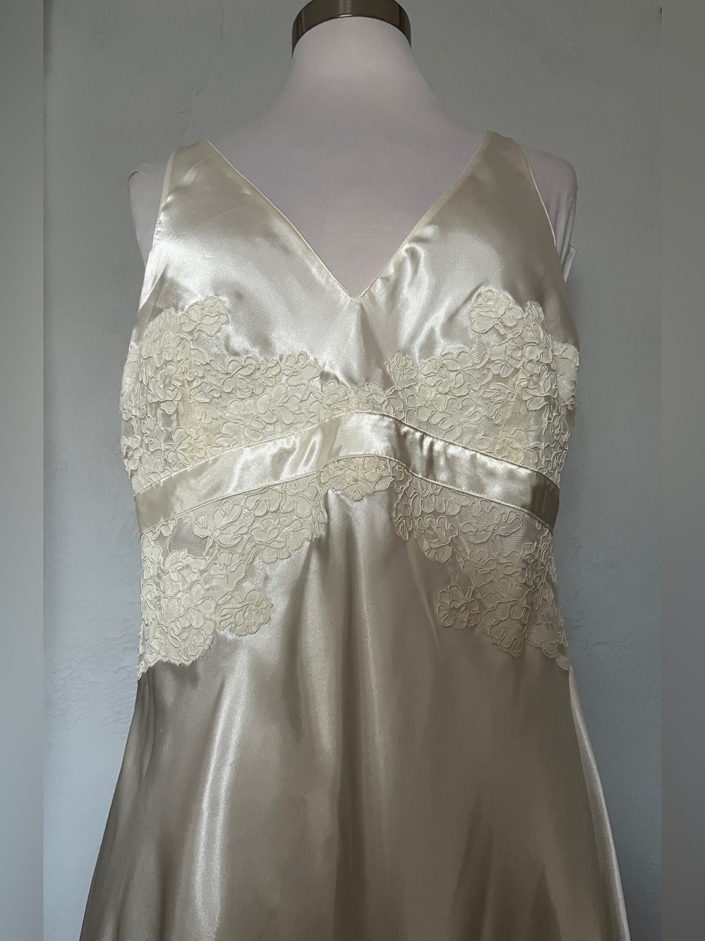 NWT Jones New York Intimates Bridal Slip Dress Nightgown Ivory Lingerie Sz L - Picture 2 of 9